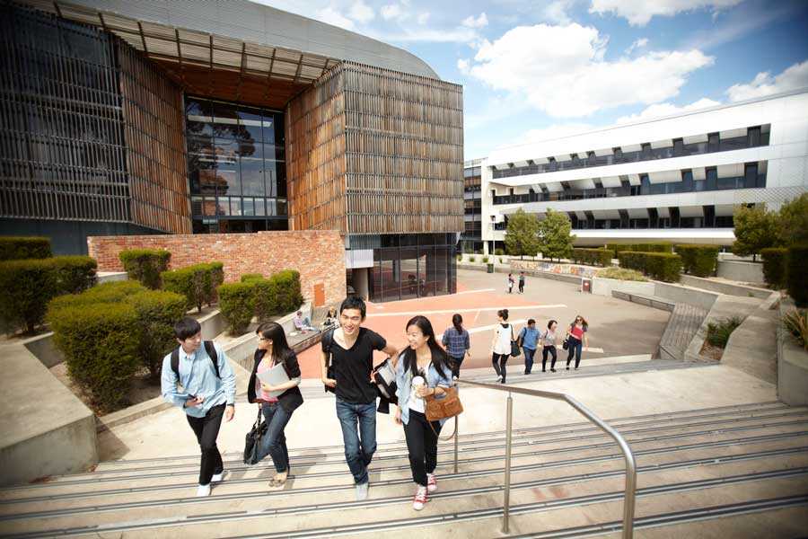 Học bổng Quốc tế từ Deakin University